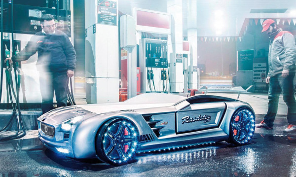 Autobett Roadster als der Silberpfeil von mercedes mit Spoiler